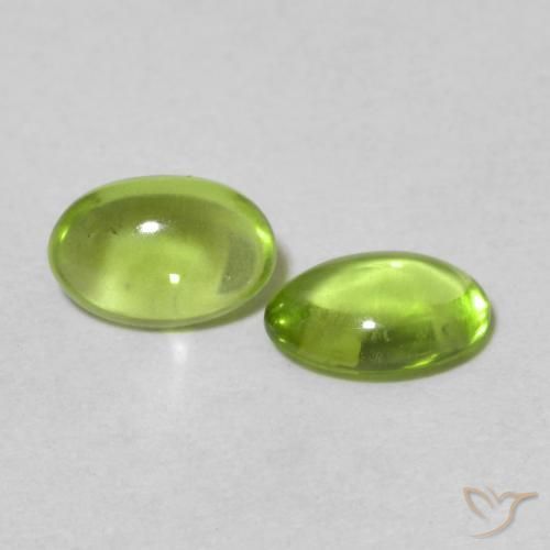Gemas de Peridoto Verde medio natural de 0.93 ct, Ovalada, Transparente