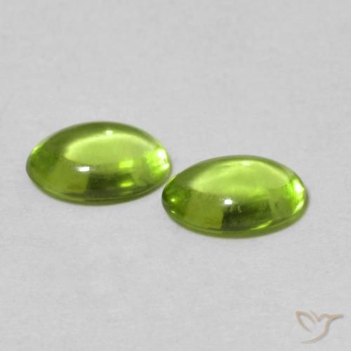 Gemas de Peridoto Verde medio natural de 0.93 ct, Ovalada, Transparente