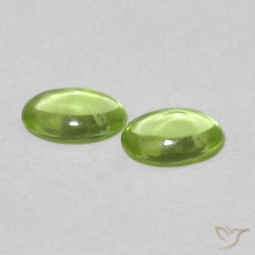 Gemas de Peridoto Verde medio natural de 0.83 ct, Ovalada, Transparente