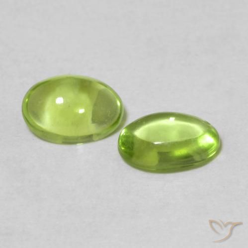 Gemas de Peridoto Verde medio natural de 0.99 ct, Ovalada, Transparente