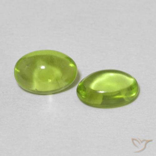 Gemas de Peridoto Verde medio natural de 0.98 ct, Ovalada, Transparente