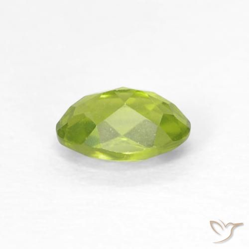 Peridoto Verde vivo natural de 0.62 ct, Ovalada, VS