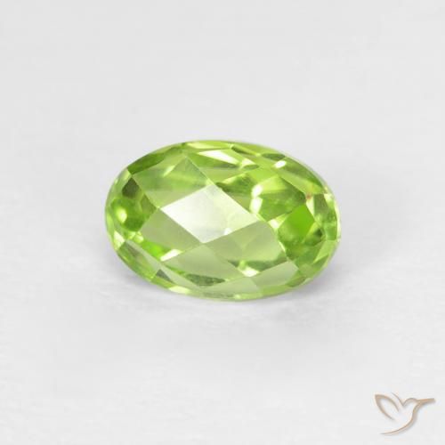 0.77ct Natural Verde vivo claro Peridoto, Ovalada, VVS-VS