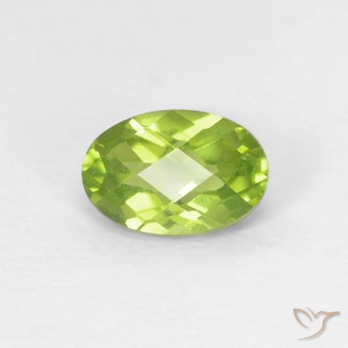 0.62ct Natural Verde vivo claro Peridoto, Ovalada, VVS-VS