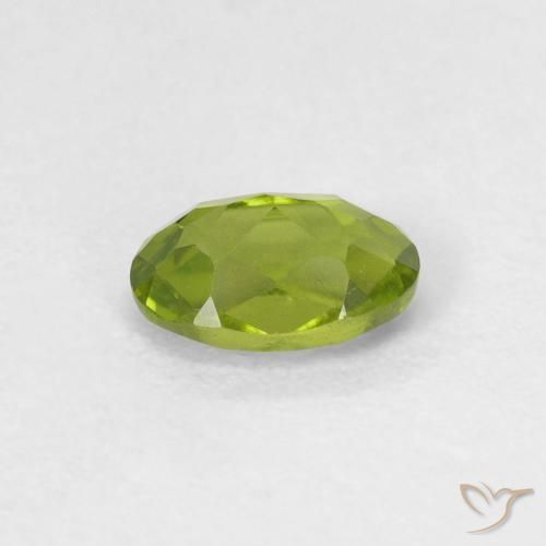 Peridoto Verde vivo natural de 0.55 ct, Ovalada, VVS-VS