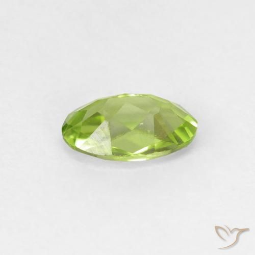 Peridoto Verde vivo natural de 0.44 ct, Ovalada, VVS-VS