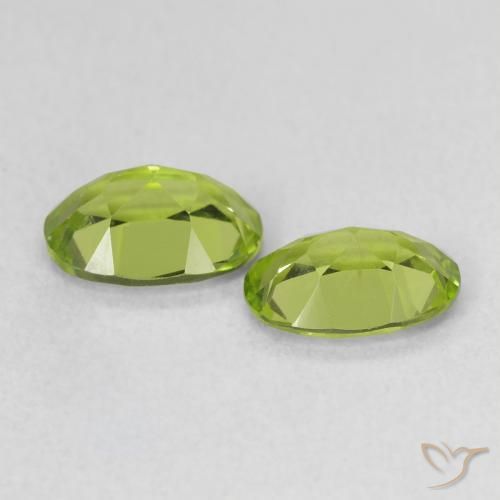 Gemas de Peridoto Verde medio natural de 1.68 ct, Ovalada, VVS-VS