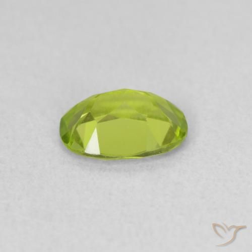 Peridoto Verde amarillento natural de 0.79 ct, Ovalada, VVS-VS