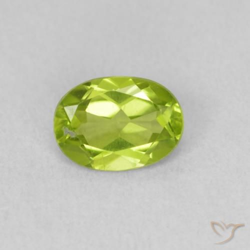 0.86ct Natural Verde medio Peridoto, Ovalada, VVS-VS
