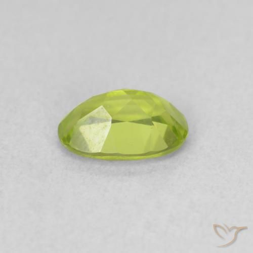 Peridoto Verde amarillento intenso natural de 0.83 ct, Ovalada, VVS-VS