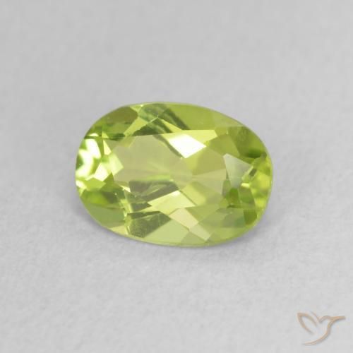 Peridoto Verde claro natural de 0.85 ct, Ovalada, VS