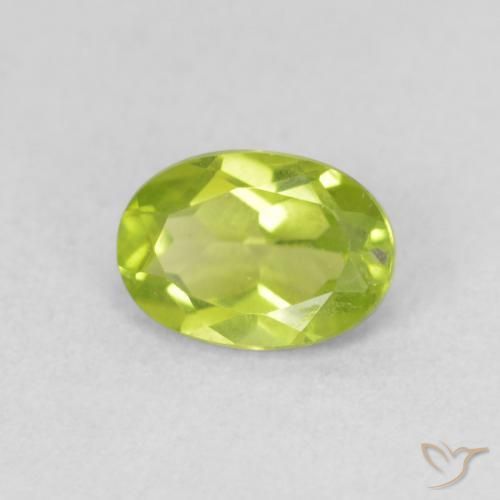 Peridoto Verde claro natural de 0.87 ct, Ovalada, VS