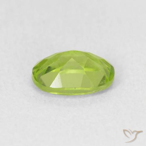 Peridoto Verde vivo natural de 0.96 ct, Ovalada, VS