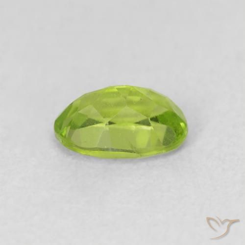 Peridoto Verde vivo natural de 0.86 ct, Ovalada, VS