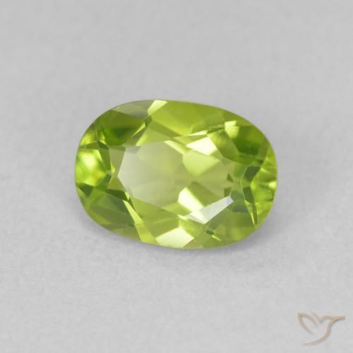 Peridoto Verde amarillento natural de 0.96 ct, Ovalada, VS
