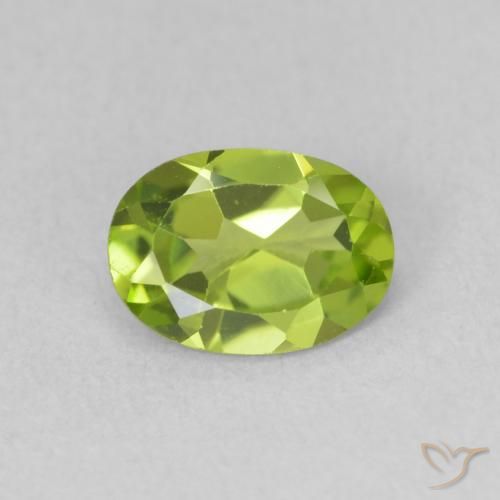 0.95ct Natural Verde medio Peridoto, Ovalada, VS