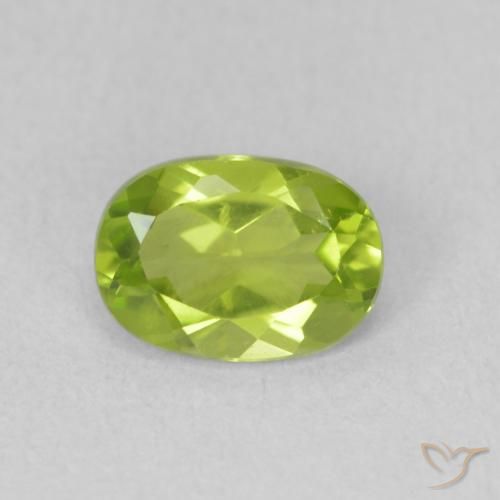 0.92ct Natural Verde medio Peridoto, Ovalada, VS