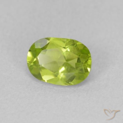 Peridoto Verde amarillento intenso natural de 0.94 ct, Ovalada, VVS-VS