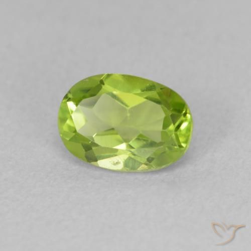 Peridoto Verde claro natural de 0.96 ct, Ovalada, VVS-VS