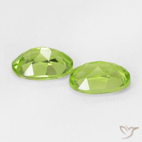 Gemas de Peridoto Verde medio natural de 1.91 ct, Ovalada, VS