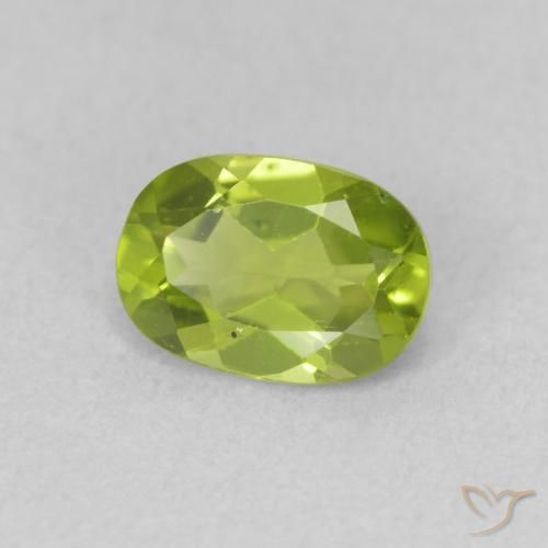Peridoto Verde amarillento natural de 0.96 ct, Ovalada, VS