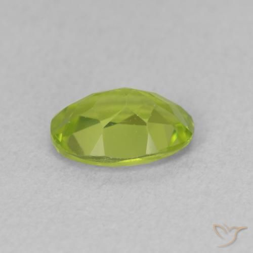 Peridoto Verde amarillento natural de 0.90 ct, Ovalada, VVS-VS