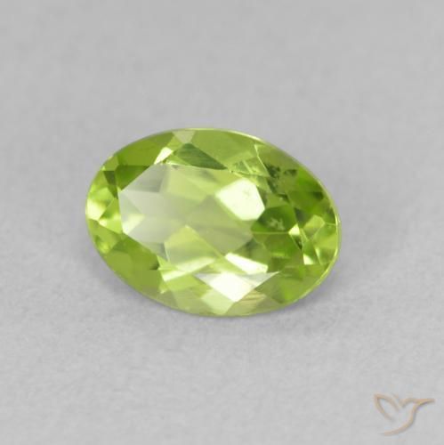 Peridoto Verde vivo natural de 0.94 ct, Ovalada, VVS-VS