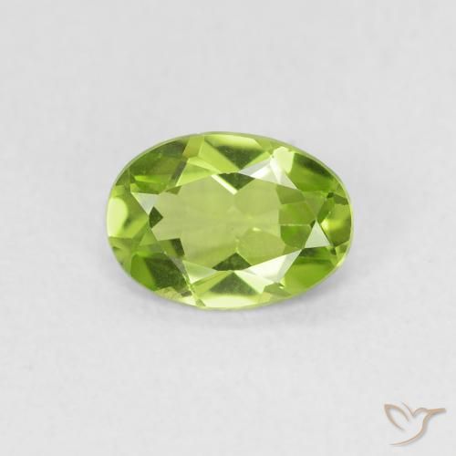 0.73ct Natural Verde medio Peridoto, Ovalada, VVS