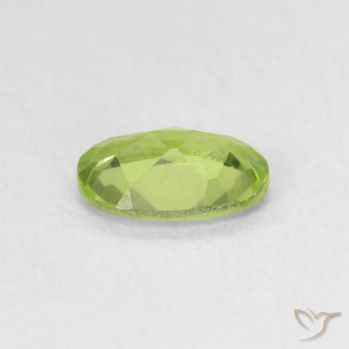 Peridoto Verde vivo natural de 0.79 ct, Ovalada, VVS