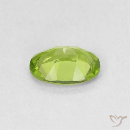 Peridoto Verde vivo natural de 0.79 ct, Ovalada, VVS-VS