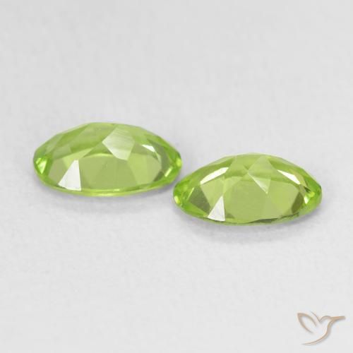 Gemas de Peridoto Verde vivo claro natural de 1.39 ct, Ovalada, VS