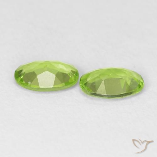 Gemas de Peridoto Verde medio natural de 1.33 ct, Ovalada, VVS