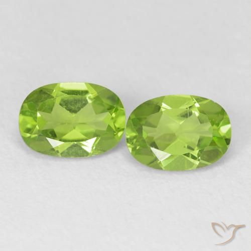 1.92ctw Natural Verde medio Peridoto, Ovalada, VVS-VS