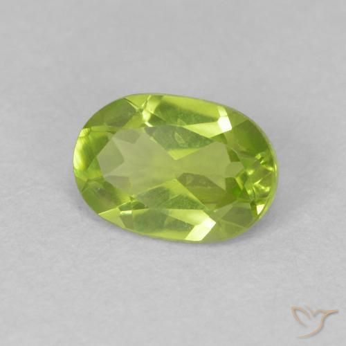 Peridoto Verde claro natural de 0.82 ct, Ovalada, VS