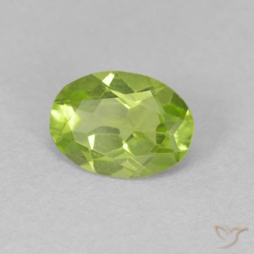 Peridoto Verde vivo claro natural de 0.70 ct, Ovalada, VS