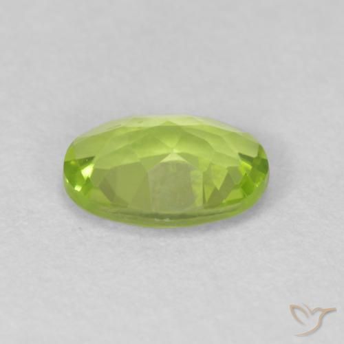 Peridoto Verde claro natural de 0.84 ct, Ovalada, VVS
