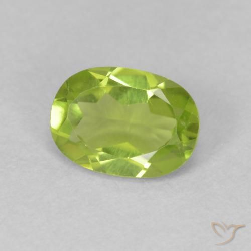 Peridoto Verde vivo natural de 0.86 ct, Ovalada, VVS