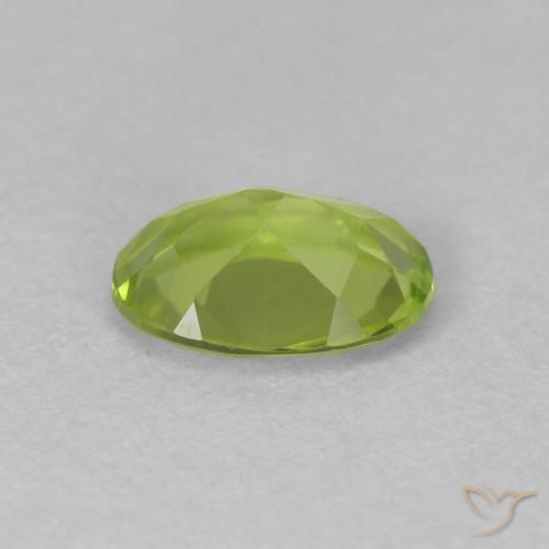 Peridoto Verde medio natural de 0.85 ct, Ovalada, VVS