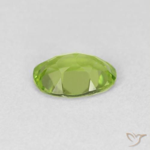 Peridoto Verde amarillento natural de 0.77 ct, Ovalada, VVS-VS