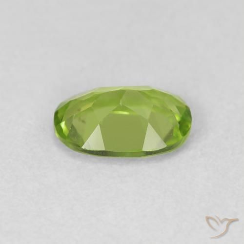 Peridoto Verde medio natural de 0.87 ct, Ovalada, VVS-VS