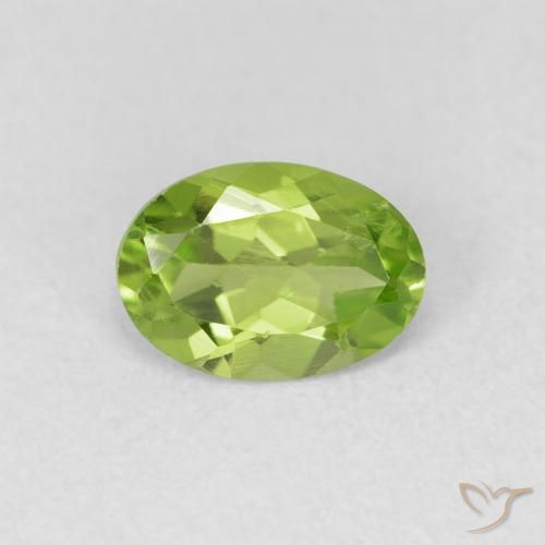 0.84ct Natural Verde medio Peridoto, Ovalada, VVS-VS