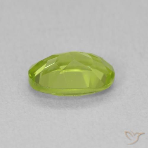 Peridoto Verde vivo natural de 0.86 ct, Ovalada, VS