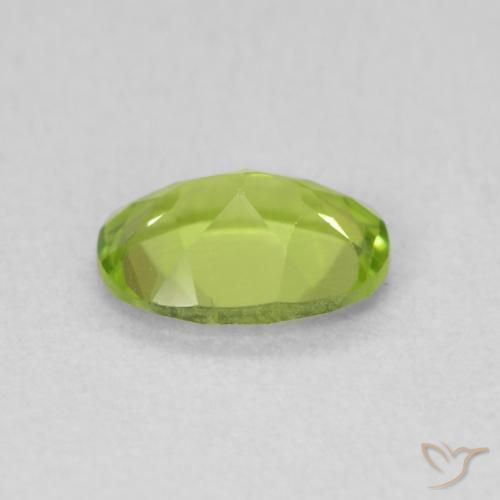 Peridoto Verde vivo natural de 0.84 ct, Ovalada, VS