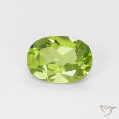 Peridoto Verde medio natural de 0.88 ct, Ovalada, VVS-VS