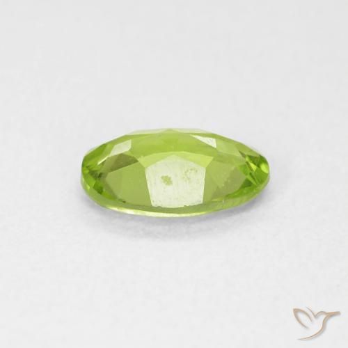 Peridoto Verde vivo natural de 0.72 ct, Ovalada, VVS-VS