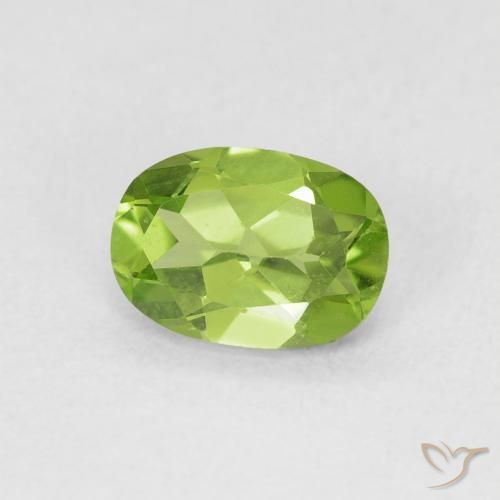 Peridoto Verde vivo natural de 0.92 ct, Ovalada, VVS-VS