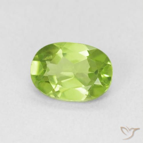 Peridoto Verde claro natural de 0.90 ct, Ovalada, VS