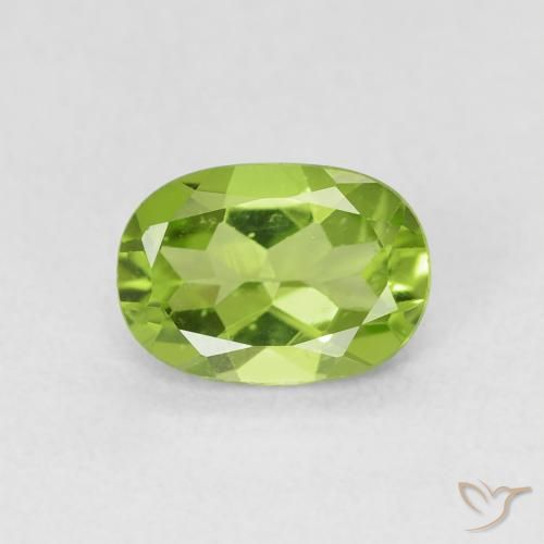 0.87ct Natural Verde medio Peridoto, Ovalada, VS