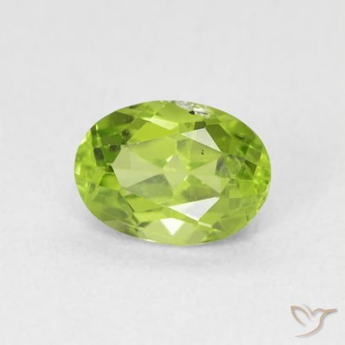 Peridoto Verde vivo natural de 1.07 ct, Ovalada, VS