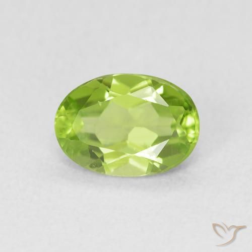 Peridoto Verde amarillento natural de 0.89 ct, Ovalada, VS